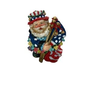 Crinkle Claus Flag Bearer by Possible Dreams. New in Box # 659049